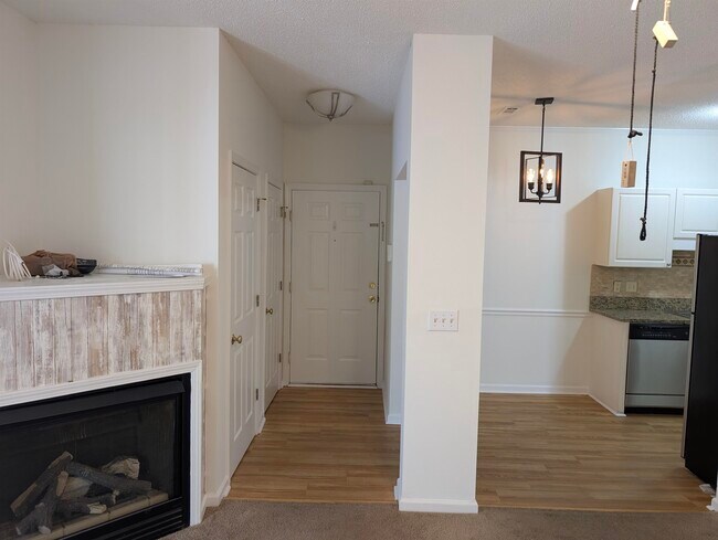 Building Photo - 9734 Leyland Dr