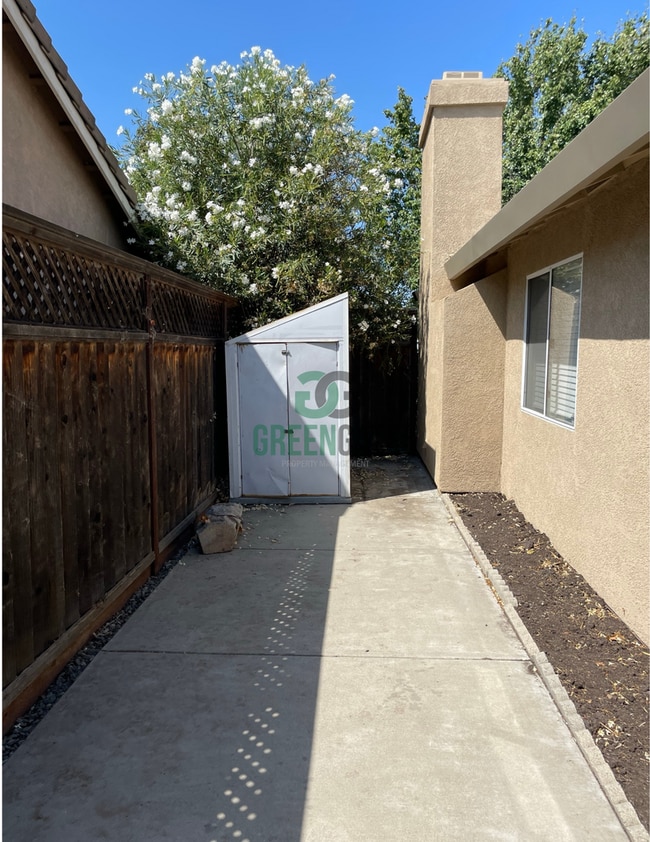 Building Photo - 1660 Etta Way