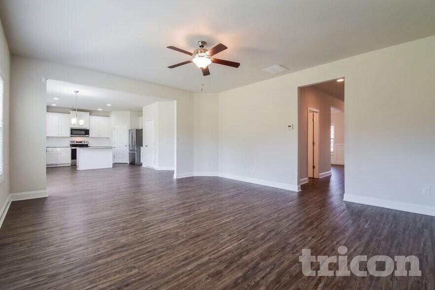 Building Photo - 4352 Bella View Dr