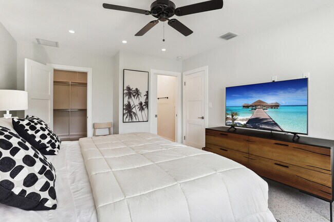 Building Photo - 1004 Langer Way