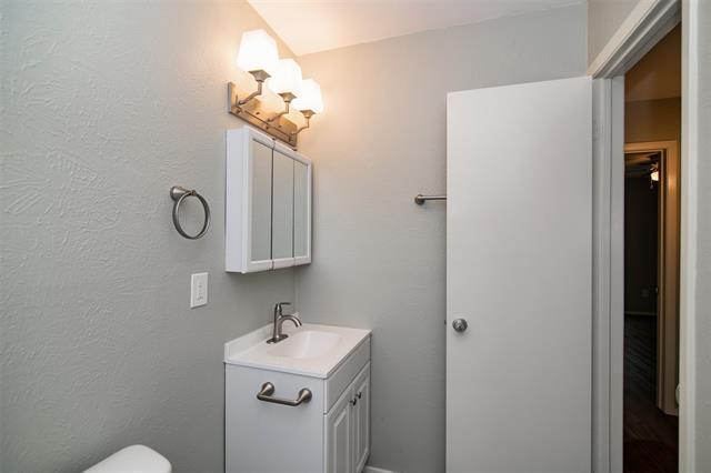 Building Photo - 7616 Parkwood Ln