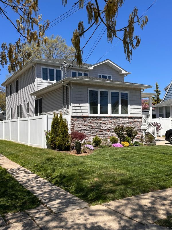 Building Photo - 84 Commonwealth Ave