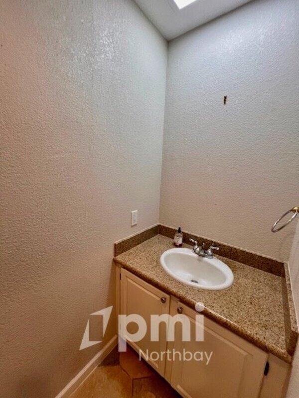 Building Photo - 3137 Sonoma Valley Dr