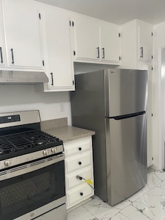 Kitchen - 31535 Lindero Canyon Rd