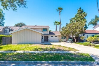 Building Photo - Completely renovated!  Premium location 4 ...