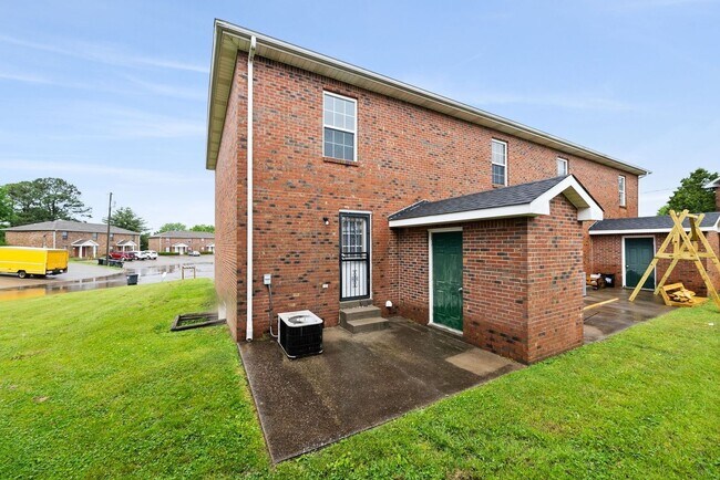 Building Photo - 358 Peabody Dr