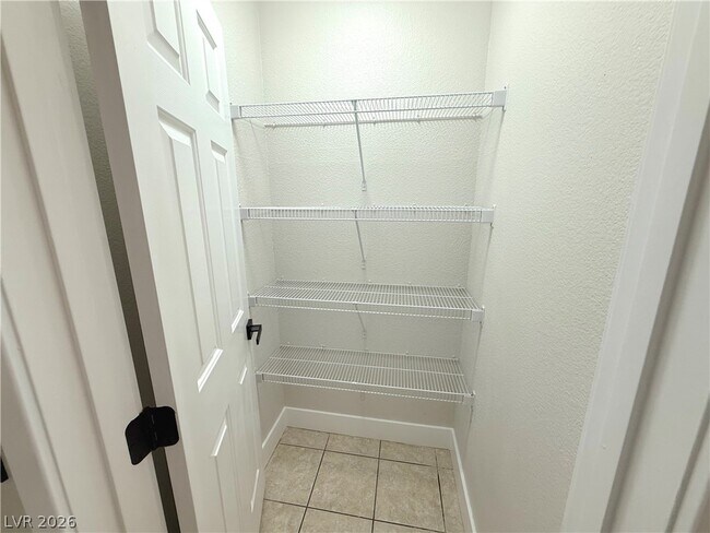 Building Photo - 224 Wicked Wedge Way