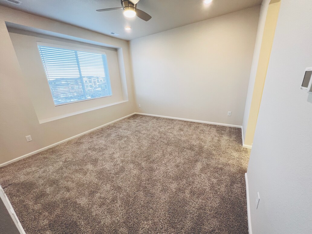 Master bedroom 12' 2" by 12' 6" - 13735 Del Corso Way