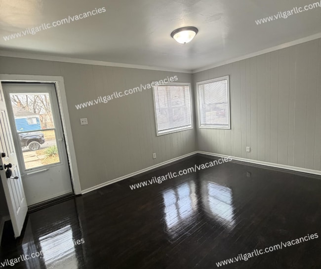 Building Photo - Spacious 2 Bedrooms • 1 Bathroom Home. Comfortable, well-maintained living with classic charm and...