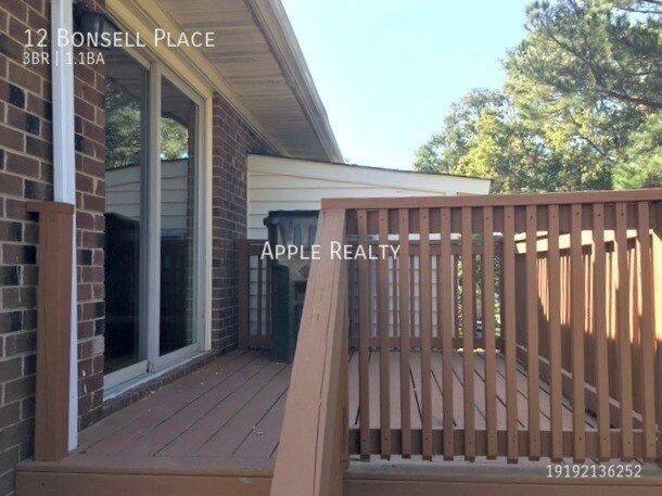 Building Photo - 12 Bonsell Pl