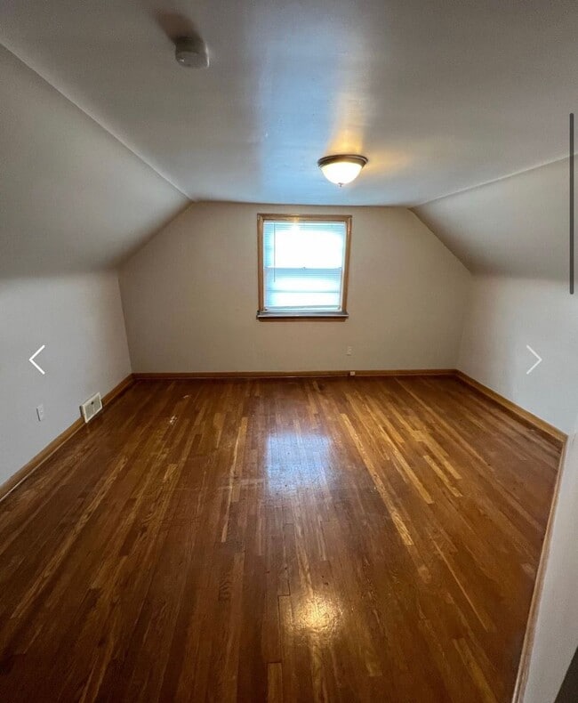 Building Photo - 10310 Park Heights Ave