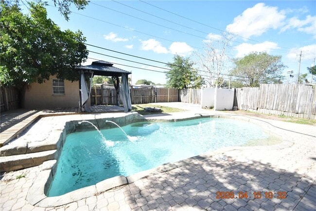 Building Photo - 3602 W Oklahoma Ave