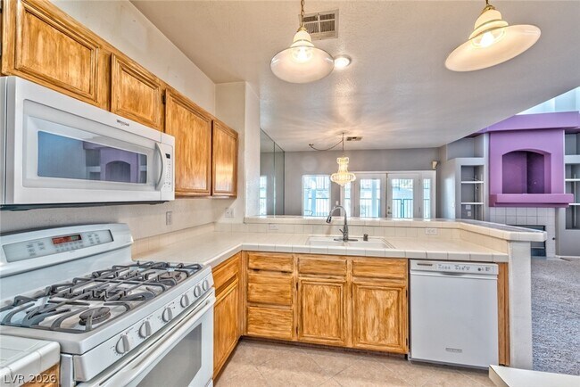 Building Photo - 5920 Greenery View Ln