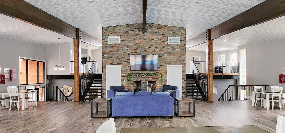 Building Photo - 6580 N Hampshire Dr