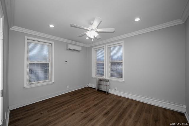 Building Photo - 724 Howell Ave