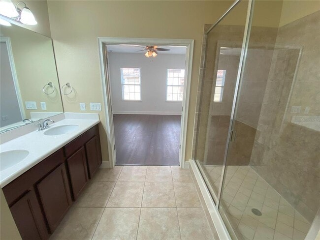 Building Photo - 1024 Parma Cir