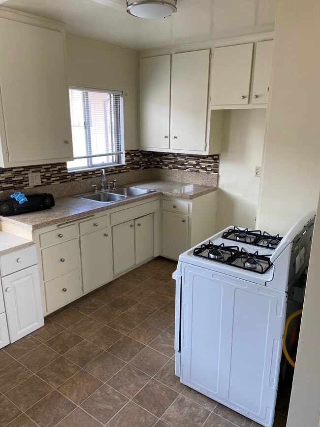 Building Photo - 3345 Artesia Blvd