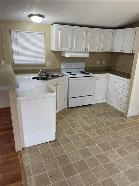 Building Photo - 128 Oxford Ln