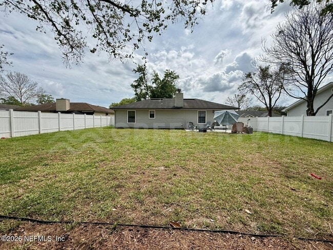 Building Photo - 7541 Allspice Cir N