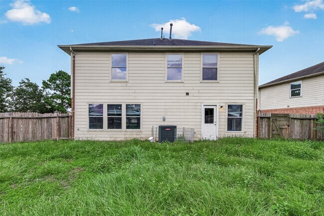 Building Photo - 19451 Nasworthy Dr