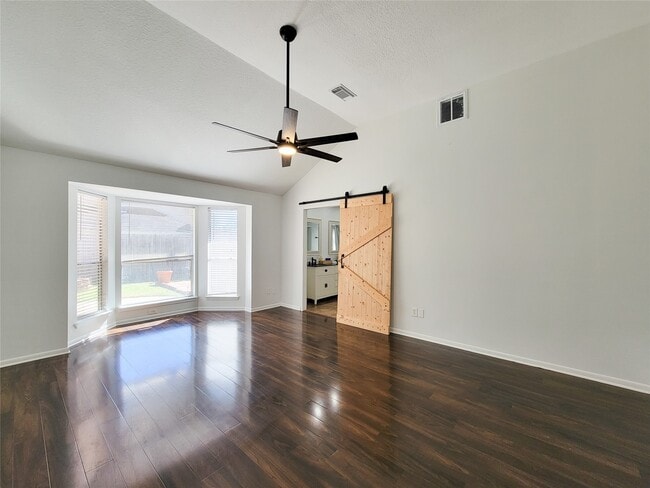 Building Photo - 5810 Forest Land Dr