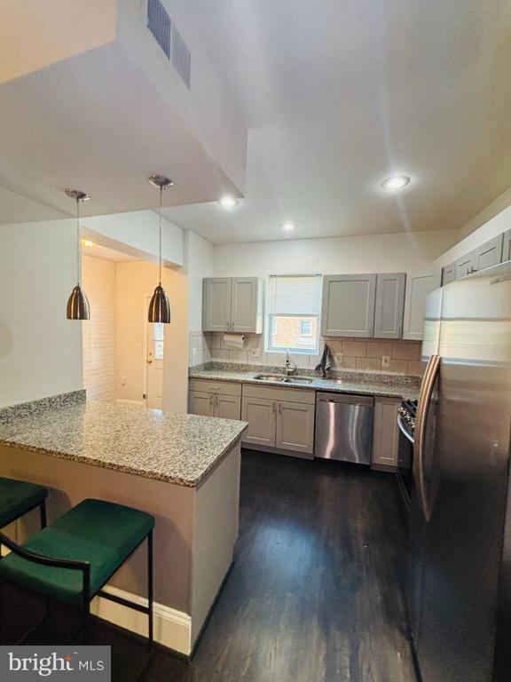 Building Photo - 1397 Sheridan St NW