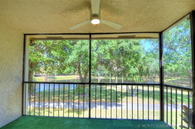 Building Photo - 5087 Oakhill Ln