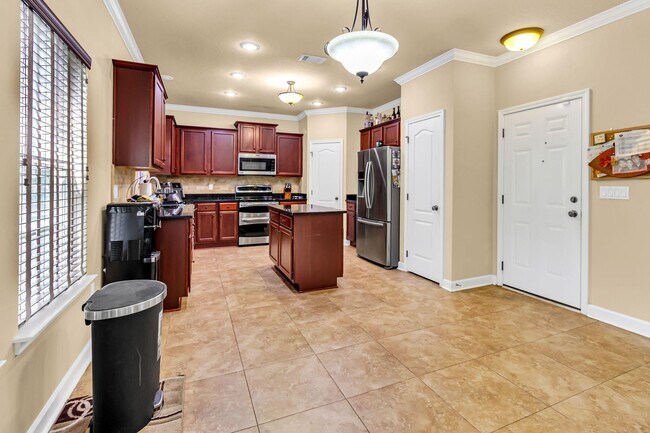 Building Photo - 4558 Hermosa Rd