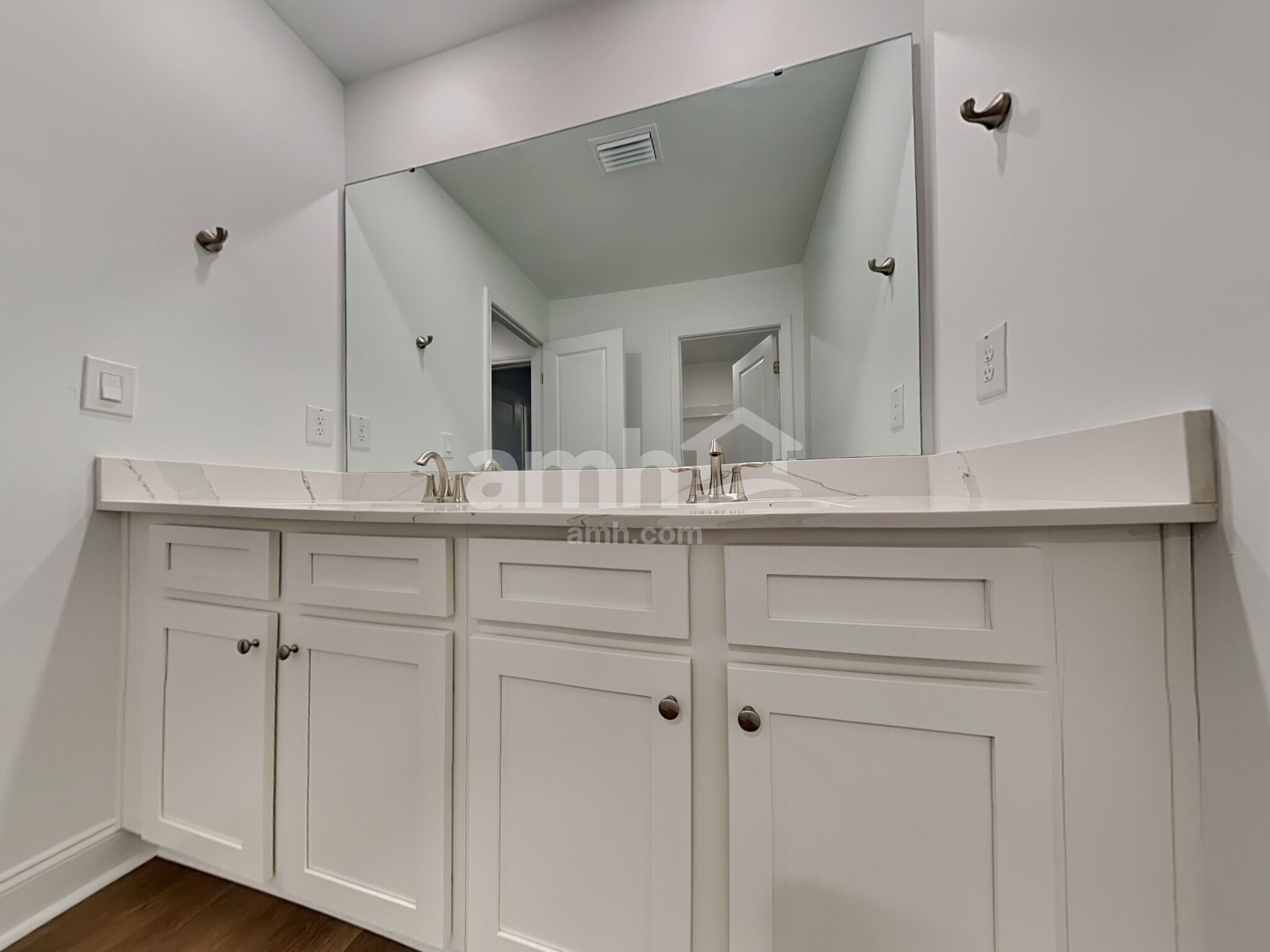 Building Photo - 168 Portside Pk Dr