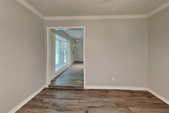 Building Photo - 20206 Monkswood Dr