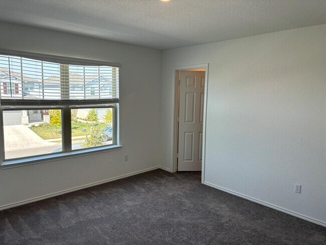 Building Photo - 108 Bennington Dr
