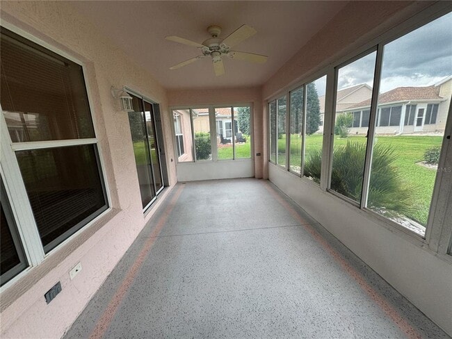 Building Photo - 3056 St Thomas Ln