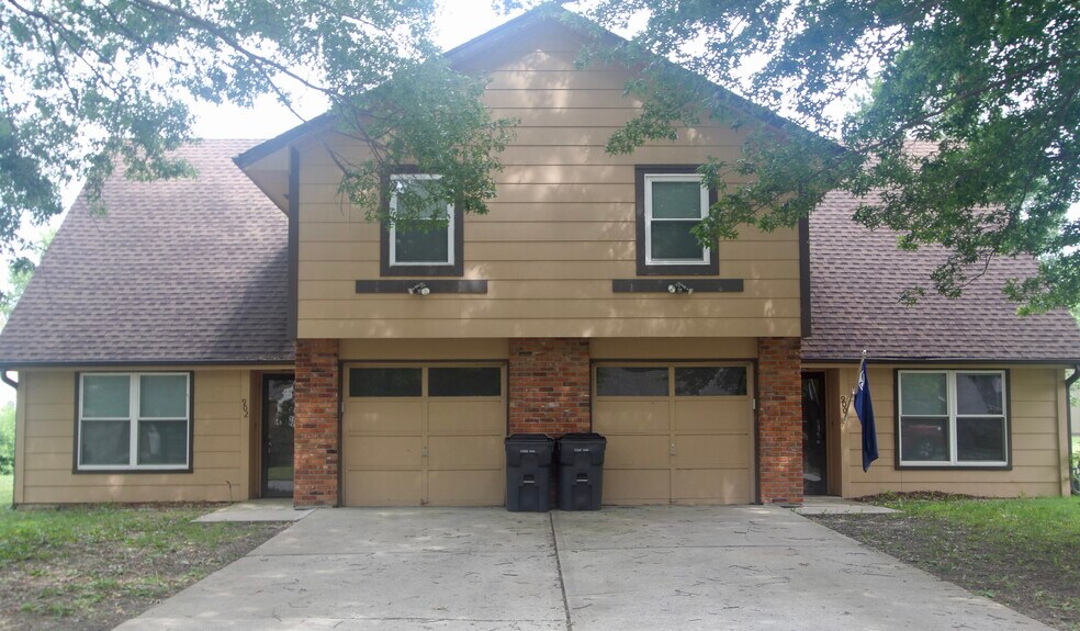 Primary Photo - 900 NW 37th St