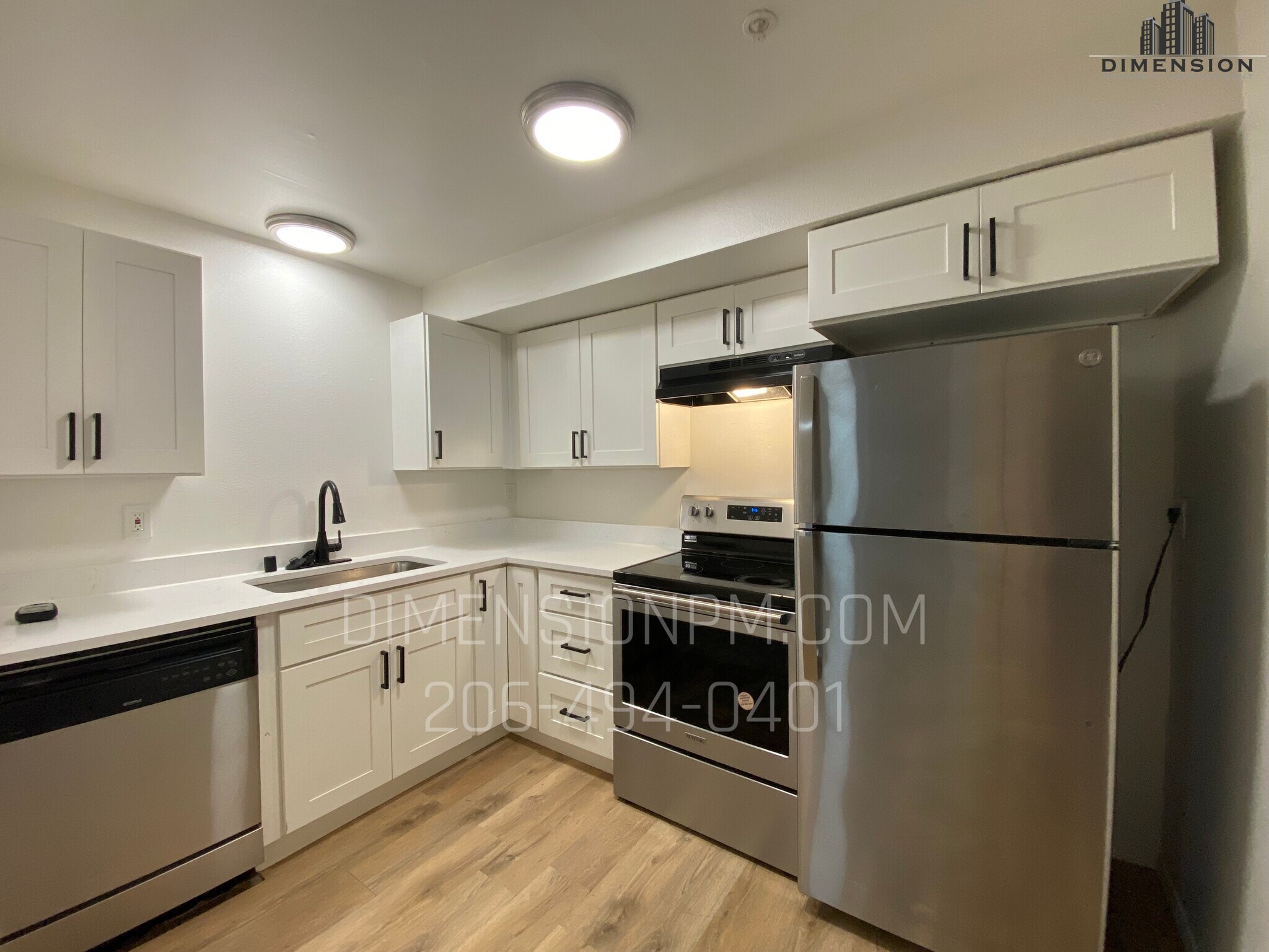 Building Photo - 2412 Poplar St SE