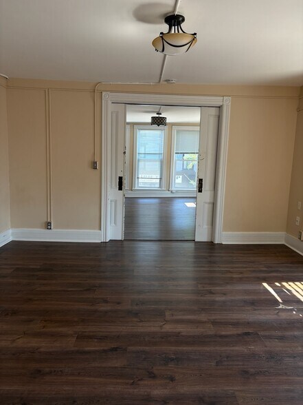 Living room - 122 Spring St