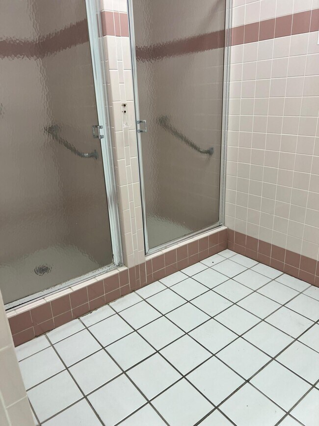 Building Photo - 3540 S Ocean Blvd