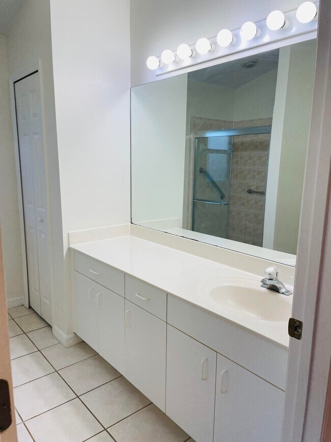 Building Photo - 2361 White Sands Ct NE