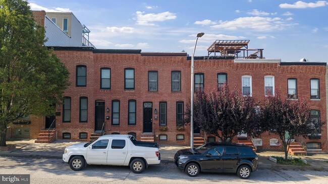 Building Photo - 3215 Fleet St