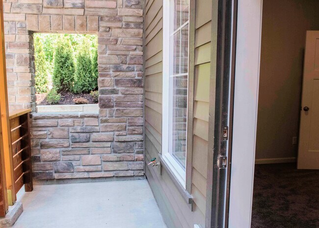 Building Photo - 12003 SE High Creek Rd