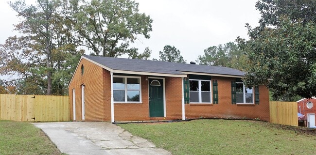 Building Photo - 1600 Mazor Dr