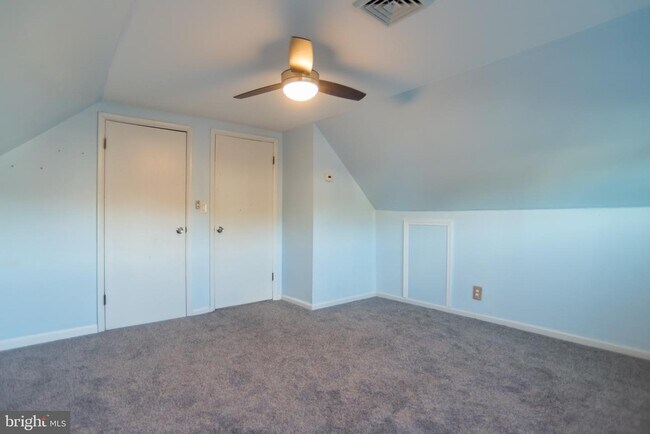 Building Photo - 68 Nettletree Ln