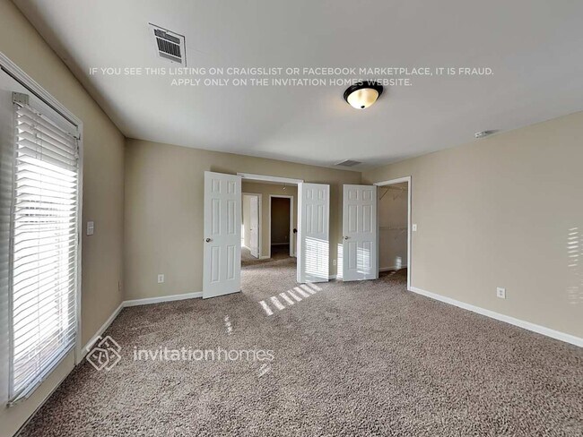 Building Photo - 66 Kenyon St SE