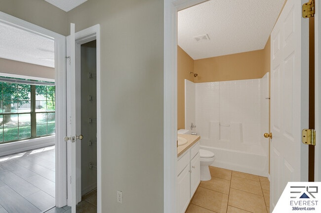 Building Photo - 83 Brushwood Ln