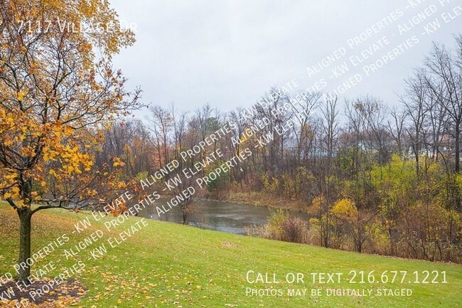 Building Photo - 7117 Village Dr