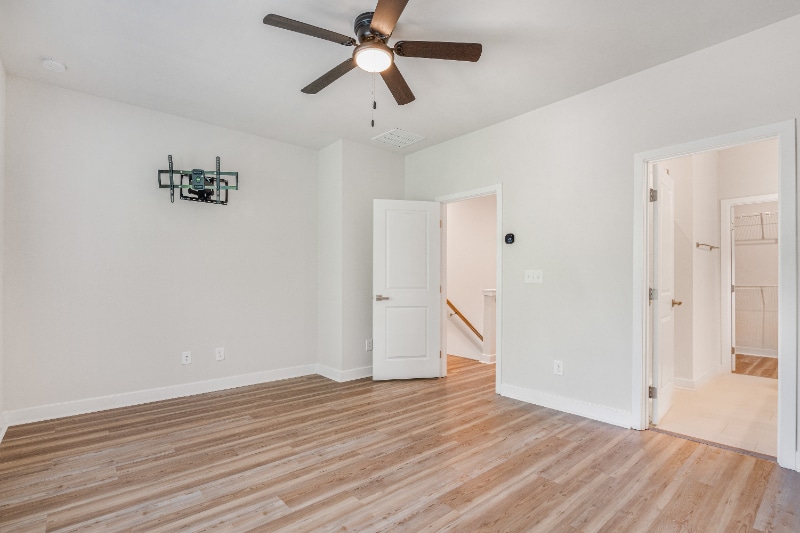 Building Photo - 513 Cubitt Ct