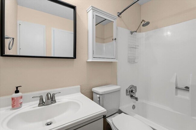 Building Photo - 1809 Coronado Hills Dr