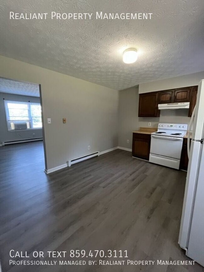 Building Photo - 314 Walters Ln