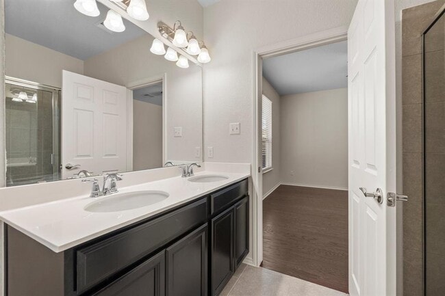 Building Photo - 537 Bonnet Blvd