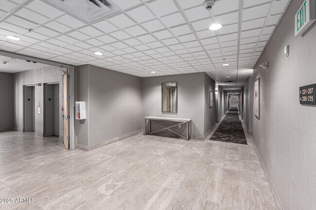 Building Photo - 2302 N Central Ave