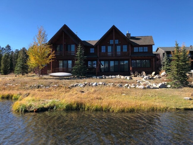 Building Photo - 19 Shadow Lake Dr